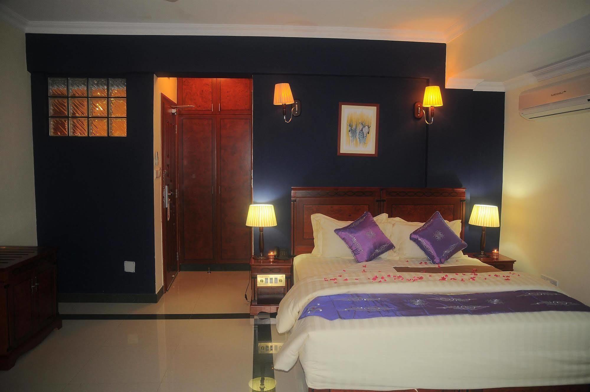 Hotel Nikko Towers Dar es Salaam Exterior foto