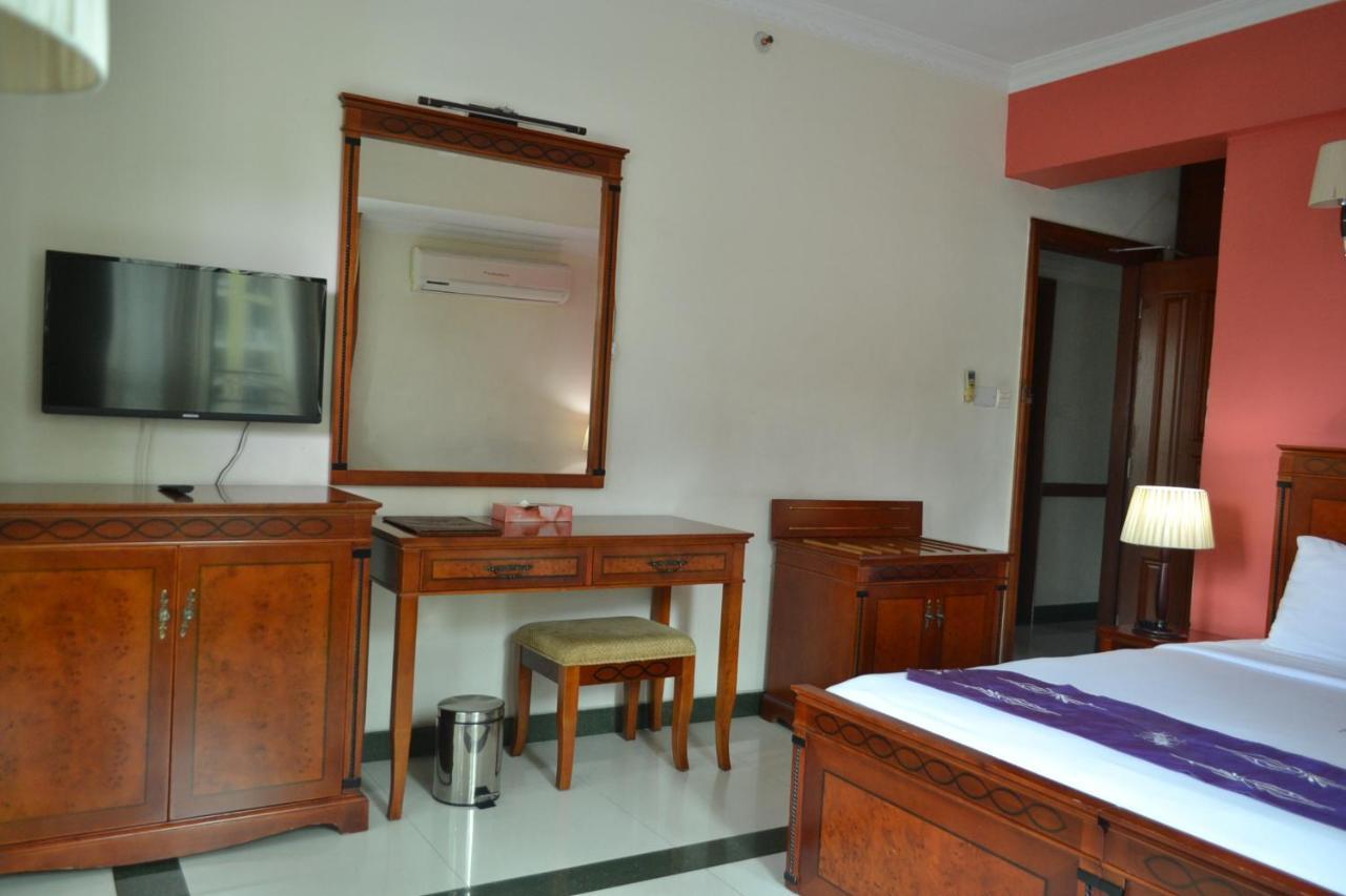 Hotel Nikko Towers Dar es Salaam Exterior foto
